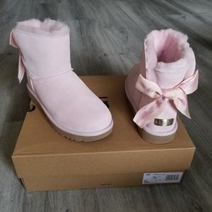 ugg customizable bailey bow mini boot